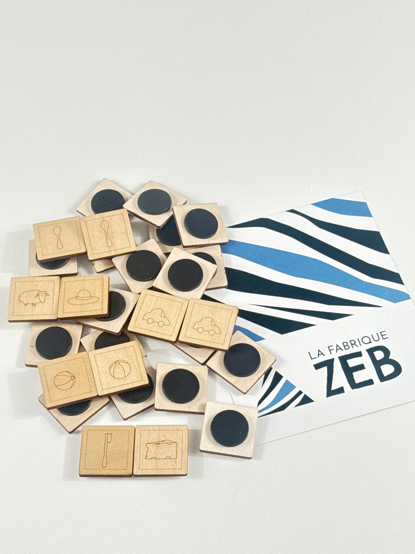 Pareil - pas pareil conceptuel: série 1 au quotidien